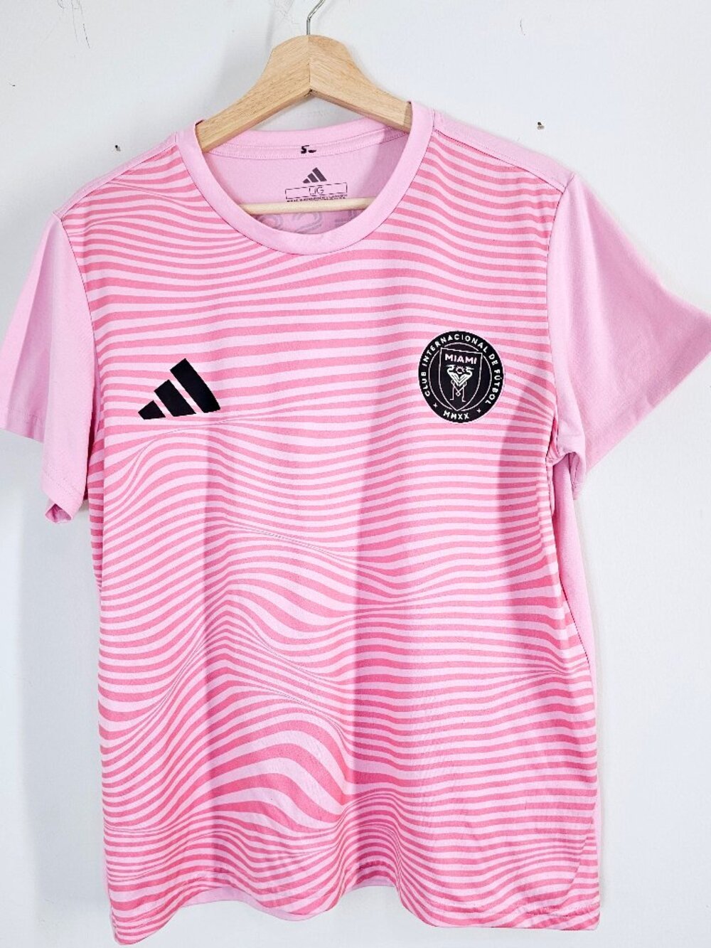 Adidas Pink Lionel Messi Soccer Shirt Size Large *FLAW*